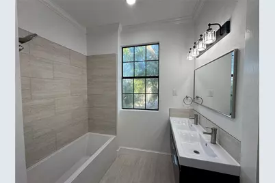 3215 Avenue P 1/2, Galveston, TX 77550 - Photo 22