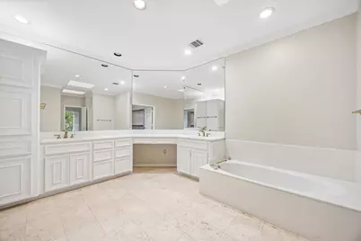 1721 Nantucket Drive #2, Houston, TX 77057 - Photo 8