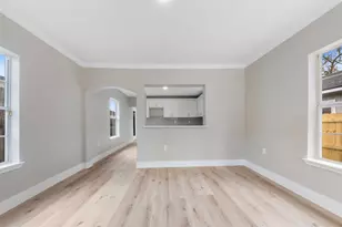 219 E James St, Baytown, TX 77520 - Photo 4