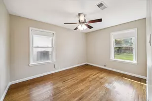 1727 Salford Dr, Houston, TX 77008 - Photo 12