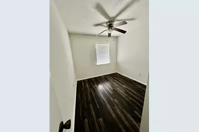 802 E Stadium Court, Friendswood, TX 77546 - Photo 12