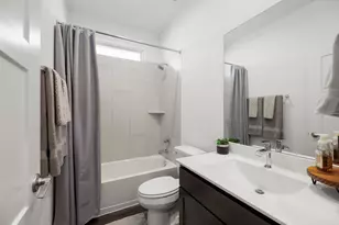 573 Newcomb Holw Dr, Conroe, TX 77304 - Photo 28