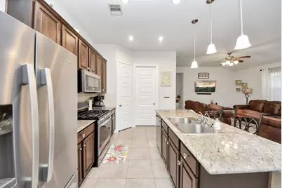 8806 Chapada Highlands Drive, Cypress, TX 77433 - Photo 10