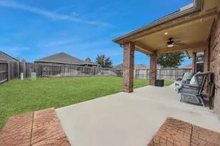 8806 Chapada Highlands Dr, Cypress, TX 77433 - Photo 36