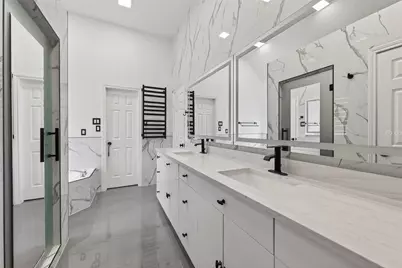 1311 Rene Court Court, Sugar Land, TX 77479 - Photo 24