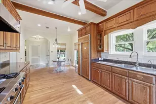 103 W Caldwood Dr, Beaumont, TX 77707 - Photo 8