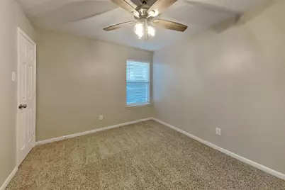 10 Wimberly Way, Conroe, TX 77385 - Photo 14