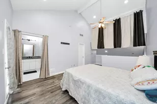 9314 Westwood Village Dr, Houston, TX 77036 - Photo 24