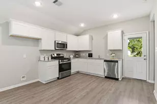 803 Jefferson Ave, Cleveland, TX 77327 - Photo 14