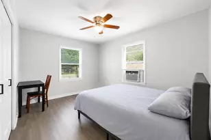 218 Hoffman St, Houston, TX 77020 - Photo 12