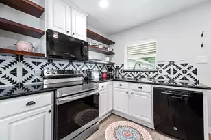 218 Hoffman St, Houston, TX 77020 - Photo 8