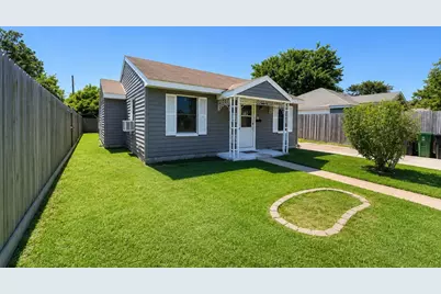 218 Hoffman Street, Houston, TX 77020 - Photo 2