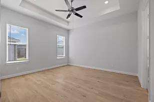 2505 S Houston Ave, Pearland, TX 77581 - Photo 8