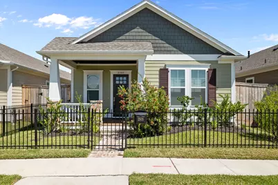 2505 S Houston Avenue, Pearland, TX 77581 - Photo 1