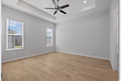 2505 S Houston Avenue, Pearland, TX 77581 - Photo 4