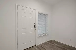 1055 Llano Trl, Dayton, TX 77535 - Photo 4