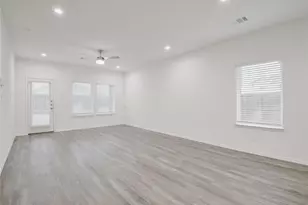 1055 Llano Trl, Dayton, TX 77535 - Photo 16