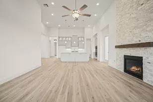 929 Wormwood Dr, League City, TX 77573 - Photo 4