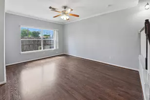 5227 Brinkman Ct, Houston, TX 77091 - Photo 6