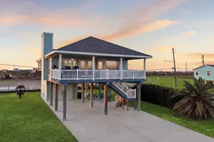 12902 John Reynolds Rd, Galveston, TX 77554 - Photo 20