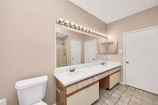 3218 Holly Hall St, Houston, TX 77054 - Photo 10