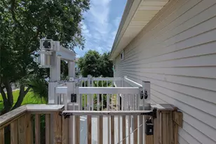 16704 Curlew Rd, Jamaica Beach, TX 77554 - Photo 4