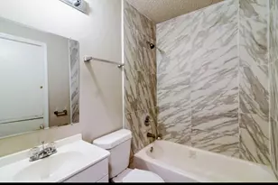5327 Bell St, Houston, TX 77023 - Photo 8