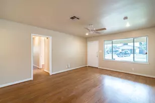 9718 Pine Lake Dr, Houston, TX 77055 - Photo 12