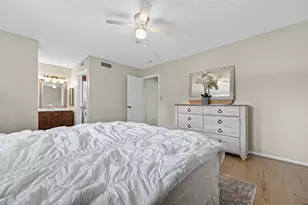 3303 W Greenridge Dr, Houston, TX 77057 - Photo 42