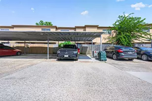 3303 W Greenridge Dr, Houston, TX 77057 - Photo 42