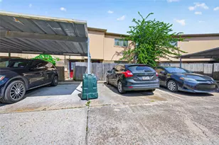 3303 W Greenridge Dr, Houston, TX 77057 - Photo 44