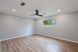 4034 Shady Springs Dr, Seabrook, TX 77586 - Photo 18