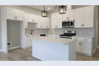 765 Enterprise Street #B, Houston, TX 77088 - Photo 4