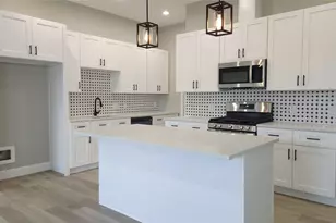 765 Enterprise St, Houston, TX 77088 - Photo 4