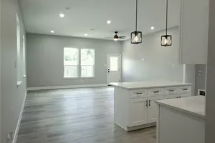 765 Enterprise St, Houston, TX 77088 - Photo 2