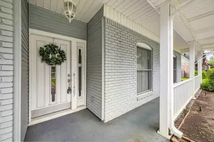 11407 Valley Spring Dr, Houston, TX 77043 - Photo 4