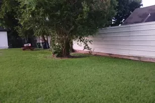 3219 Evella St, Houston, TX 77026 - Photo 2