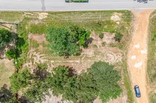 13907 Willis Waukegan Rd, Conroe, TX 77303 - Photo 2