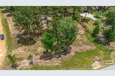 13907 Willis Waukegan Road, Conroe, TX 77303 - Photo 6