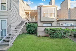 6701 Sands Point Dr, Houston, TX 77074 - Photo 2