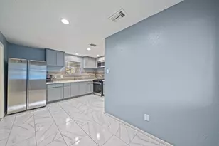 13911 Clear Forest Dr, Sugar Land, TX 77498 - Photo 14