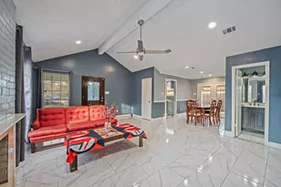 13911 Clear Forest Dr, Sugar Land, TX 77498 - Photo 6