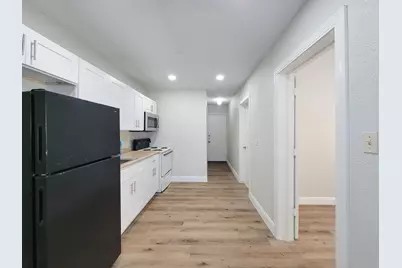 711 Avenue A #1, La Marque, TX 77568 - Photo 10