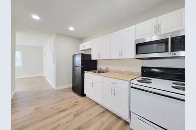 711 Avenue A #1, La Marque, TX 77568 - Photo 6