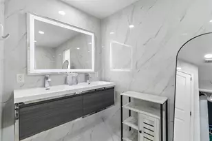 1911 Bering Dr, Houston, TX 77057 - Photo 18