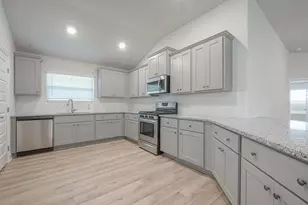 13317 Silver Egret Ln, Texas City, TX 77568 - Photo 8