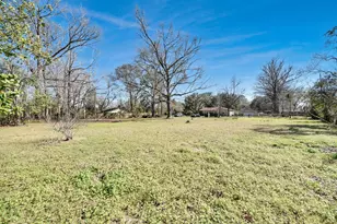 811 Clay St, Cleveland, TX 77327 - Photo 1