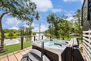 407 Brook Hollow Dr, Conroe, TX 77385 - Photo 42