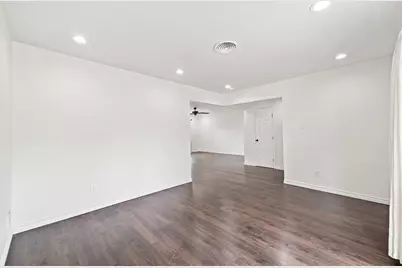 5910 High Star Drive, Houston, TX 77081 - Photo 10