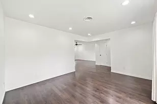 5910 High Star Dr, Houston, TX 77081 - Photo 10